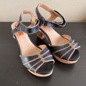 Mix Mooz Black Platform Sandals